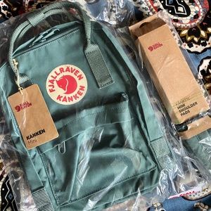 NWT Fjallraven Kanken Mini & Shoulder Pads